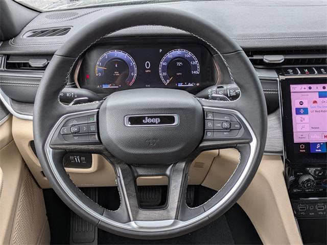 new 2025 Jeep Grand Cherokee car, priced at $44,755