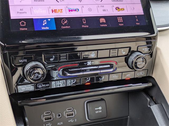 new 2025 Jeep Grand Cherokee car, priced at $44,755