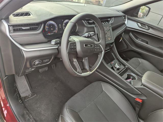 new 2025 Jeep Grand Cherokee L car, priced at $44,582