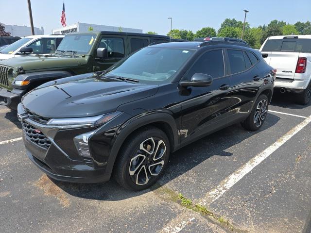 used 2025 Chevrolet Trax car, priced at $24,526