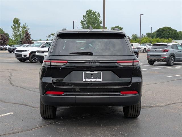 new 2025 Jeep Grand Cherokee car, priced at $44,910
