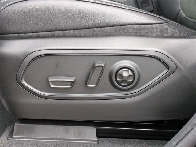 new 2025 Jeep Grand Cherokee car, priced at $44,910