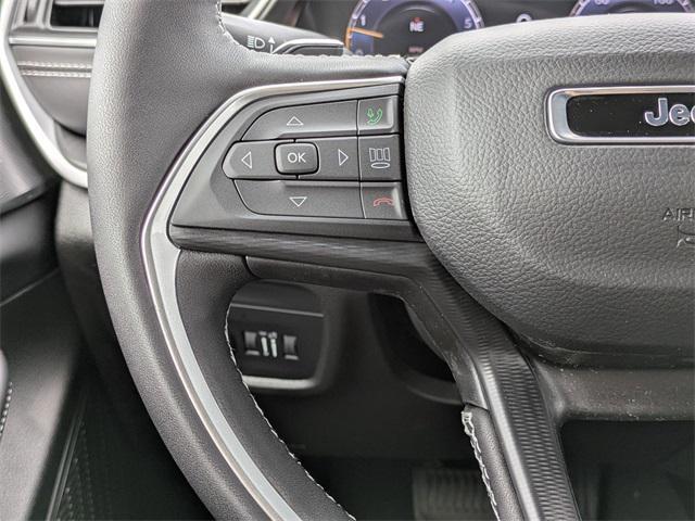 new 2025 Jeep Grand Cherokee car, priced at $44,910