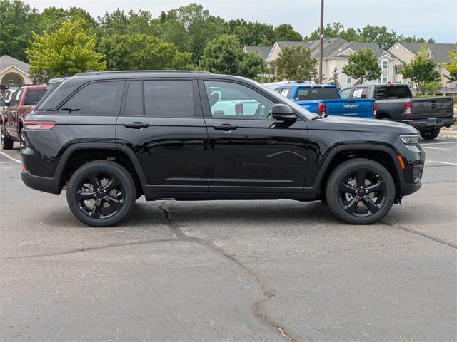 new 2025 Jeep Grand Cherokee car, priced at $44,910