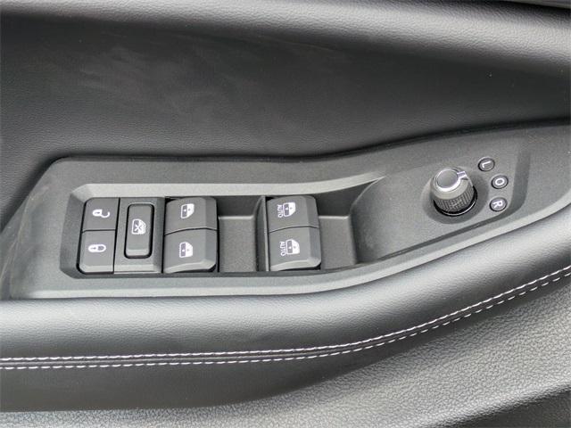 new 2025 Jeep Grand Cherokee car, priced at $44,910