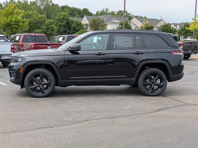 new 2025 Jeep Grand Cherokee car, priced at $44,910