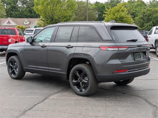 new 2025 Jeep Grand Cherokee car, priced at $47,085