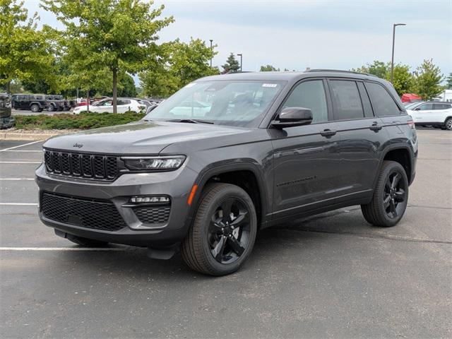 new 2025 Jeep Grand Cherokee car, priced at $47,085