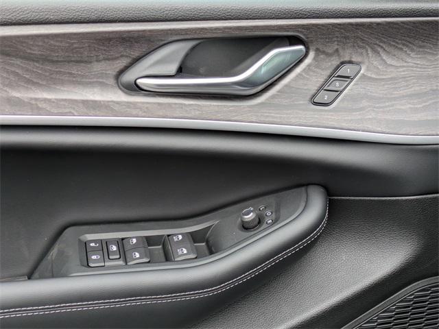 new 2025 Jeep Grand Cherokee car, priced at $47,085