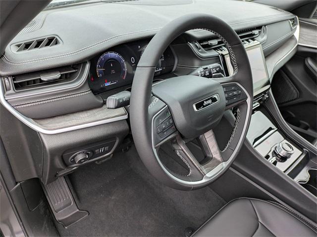 new 2025 Jeep Grand Cherokee car, priced at $47,085