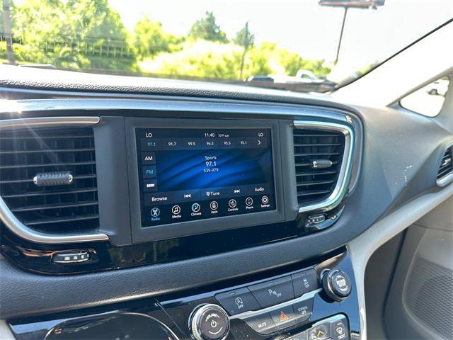 used 2020 Chrysler Pacifica car, priced at $15,265