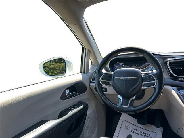 used 2020 Chrysler Pacifica car, priced at $15,265