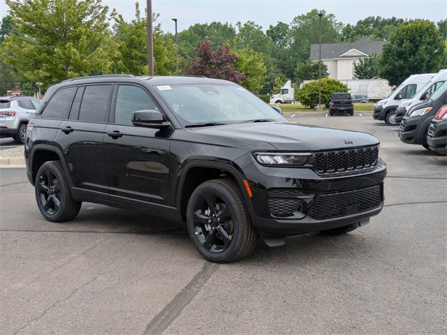 new 2025 Jeep Grand Cherokee car, priced at $42,910