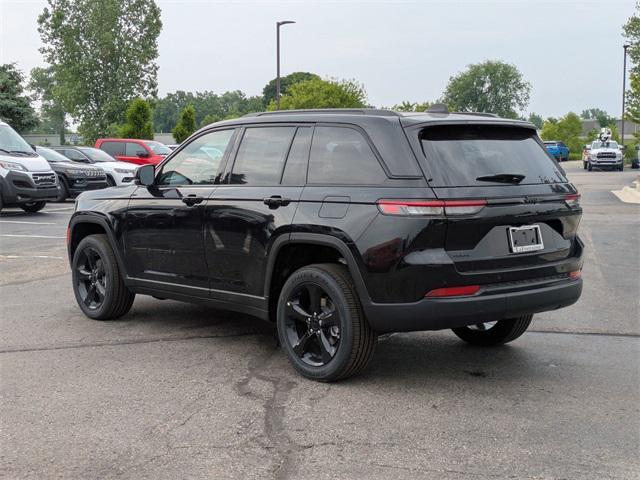 new 2025 Jeep Grand Cherokee car, priced at $42,910