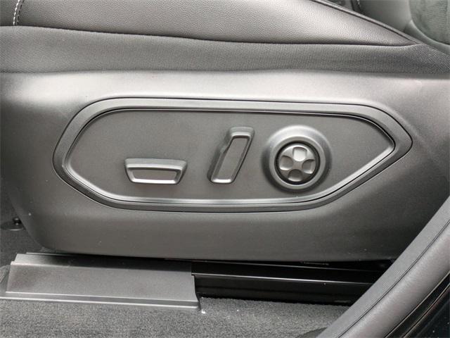 new 2025 Jeep Grand Cherokee car, priced at $42,910