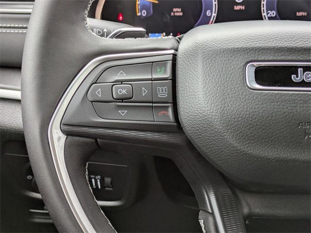 new 2025 Jeep Grand Cherokee car, priced at $42,910
