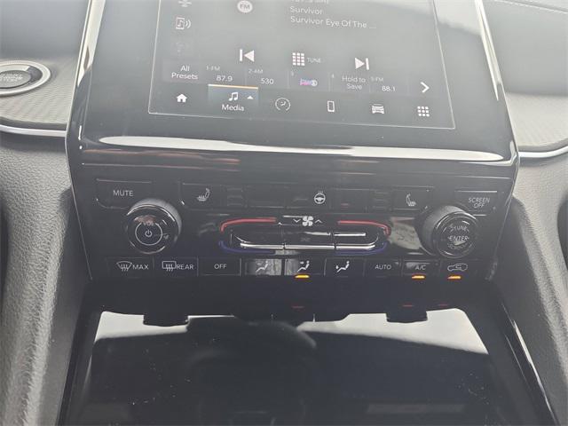 used 2023 Jeep Grand Cherokee car, priced at $35,281