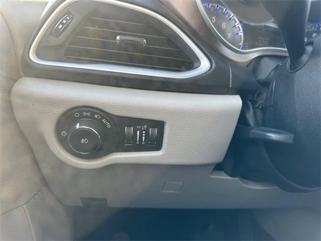 used 2018 Chrysler Pacifica car, priced at $13,963