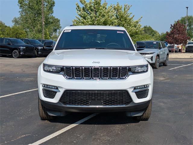 new 2025 Jeep Grand Cherokee car, priced at $42,096