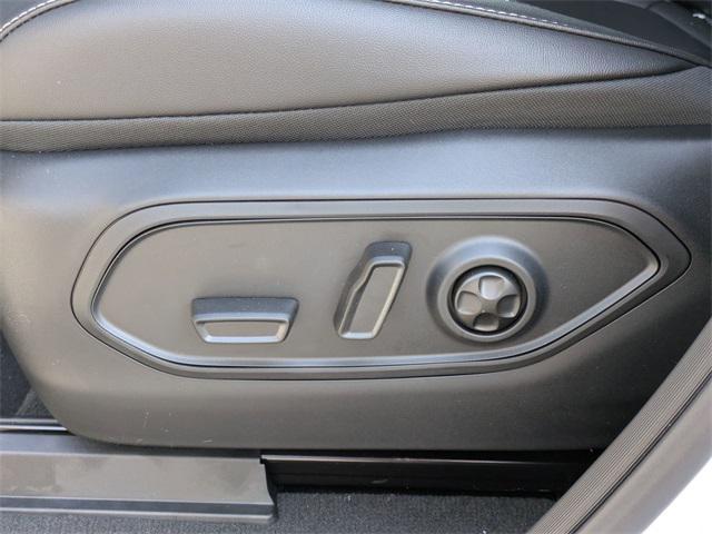new 2025 Jeep Grand Cherokee car, priced at $42,096