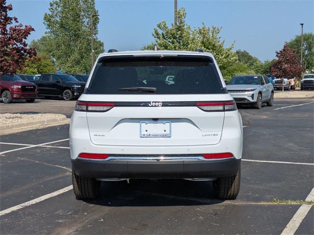 new 2025 Jeep Grand Cherokee car, priced at $42,096