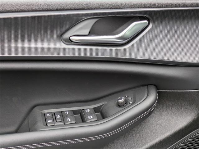 new 2025 Jeep Grand Cherokee L car, priced at $40,028