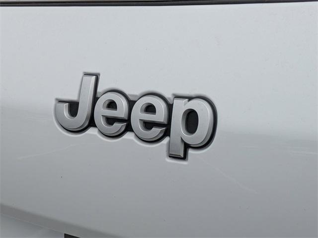 new 2025 Jeep Grand Cherokee L car, priced at $40,028