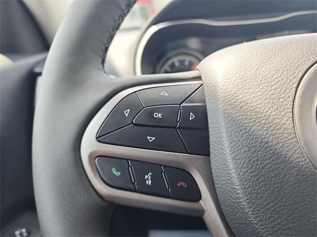 used 2022 Jeep Cherokee car, priced at $26,125