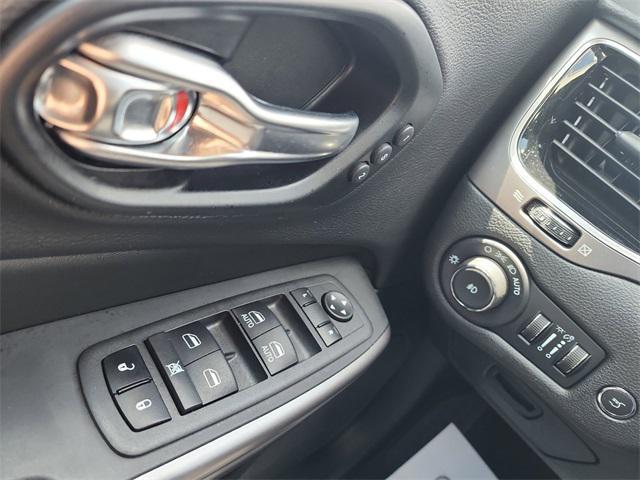 used 2022 Jeep Cherokee car, priced at $26,125