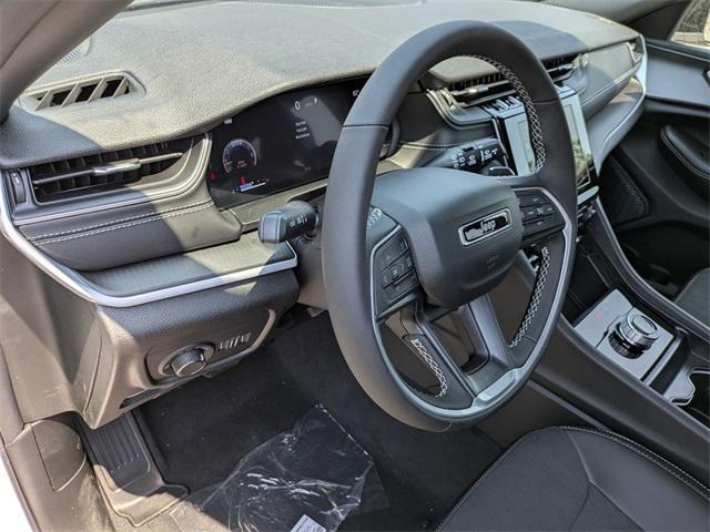 new 2025 Jeep Grand Cherokee car, priced at $44,401