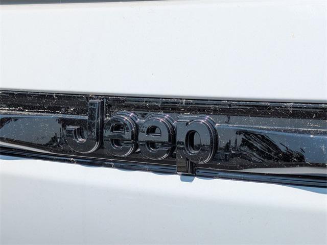 new 2025 Jeep Grand Cherokee car, priced at $44,401