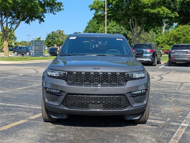 new 2025 Jeep Grand Cherokee car, priced at $44,935