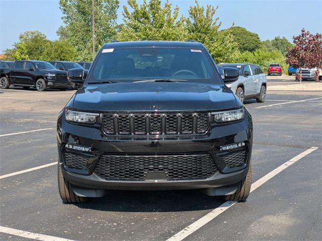 new 2025 Jeep Grand Cherokee car, priced at $44,935