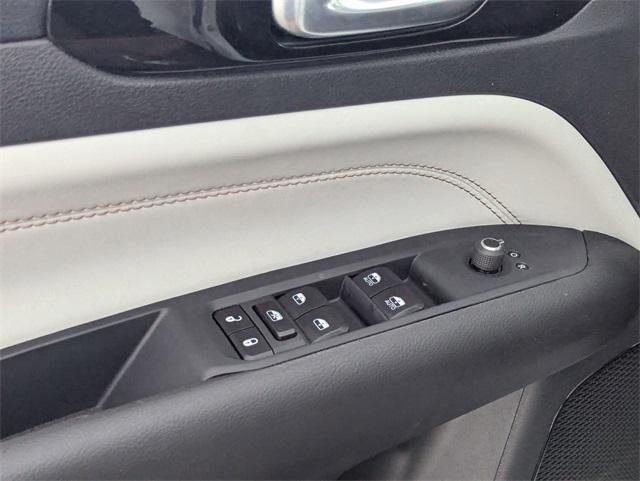 new 2025 Jeep Compass car, priced at $30,585