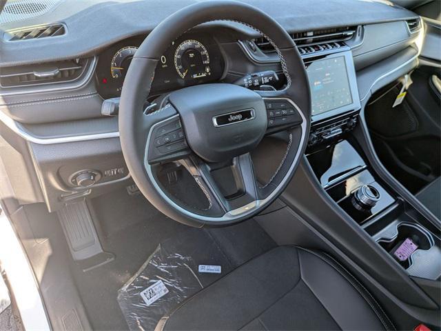 new 2025 Jeep Grand Cherokee car, priced at $42,269
