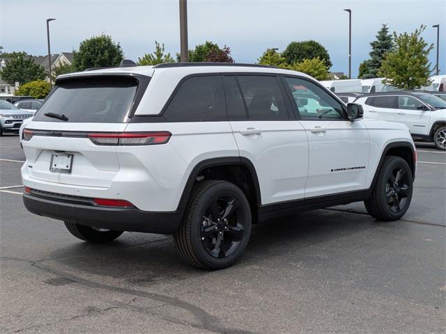 new 2025 Jeep Grand Cherokee car, priced at $42,401