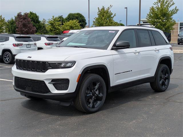 new 2025 Jeep Grand Cherokee car, priced at $42,401