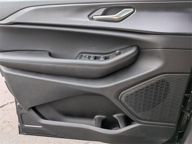 new 2025 Jeep Grand Cherokee car, priced at $38,544