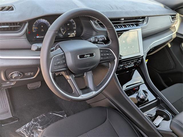 new 2025 Jeep Grand Cherokee car, priced at $38,544