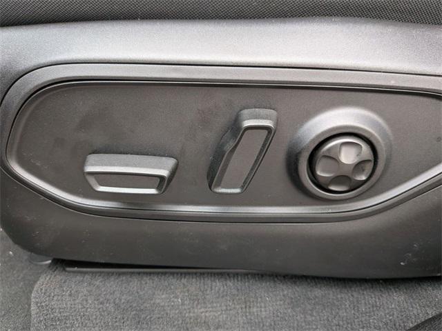 new 2025 Jeep Grand Cherokee car, priced at $38,544