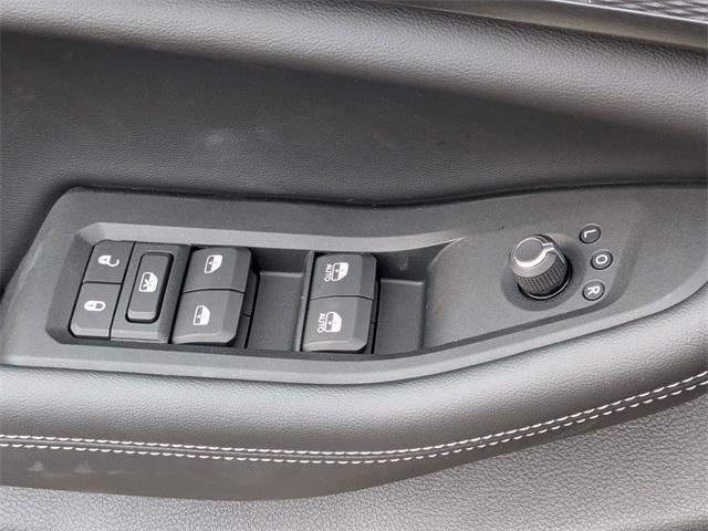 new 2025 Jeep Grand Cherokee car, priced at $38,544