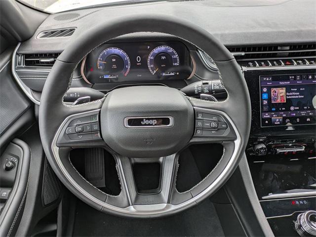 new 2025 Jeep Grand Cherokee car, priced at $42,401