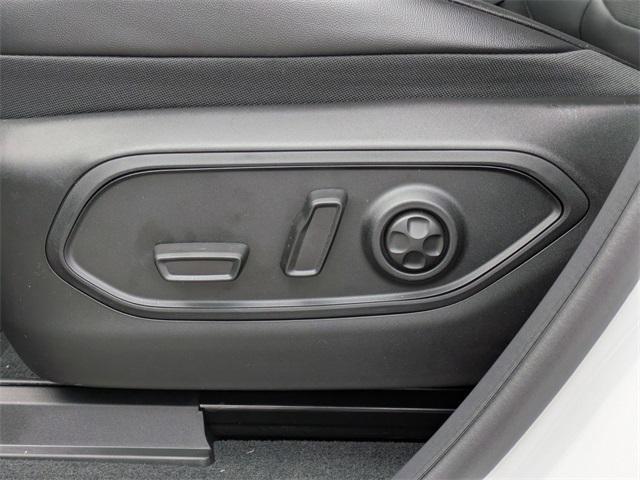 new 2025 Jeep Grand Cherokee car, priced at $42,401