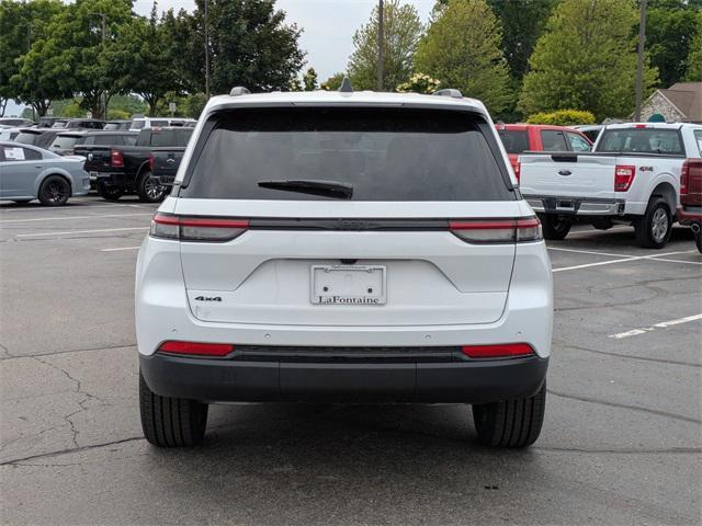 new 2025 Jeep Grand Cherokee car, priced at $42,401