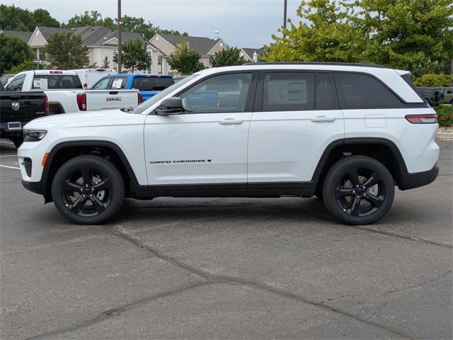 new 2025 Jeep Grand Cherokee car, priced at $42,401