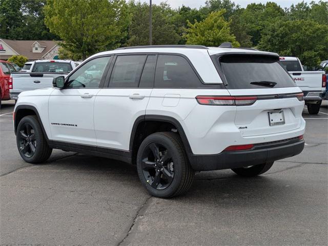 new 2025 Jeep Grand Cherokee car, priced at $42,401