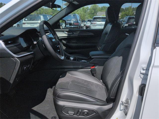 new 2025 Jeep Grand Cherokee L car, priced at $44,263