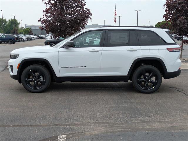 new 2025 Jeep Grand Cherokee car, priced at $44,401