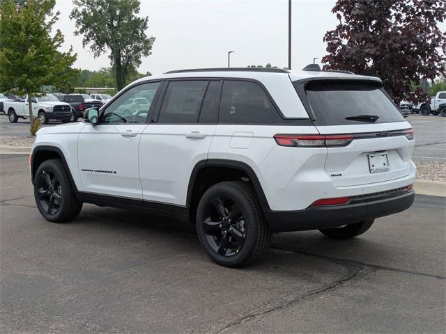 new 2025 Jeep Grand Cherokee car, priced at $44,401