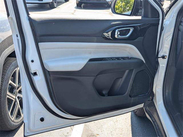new 2025 Jeep Compass car, priced at $30,965